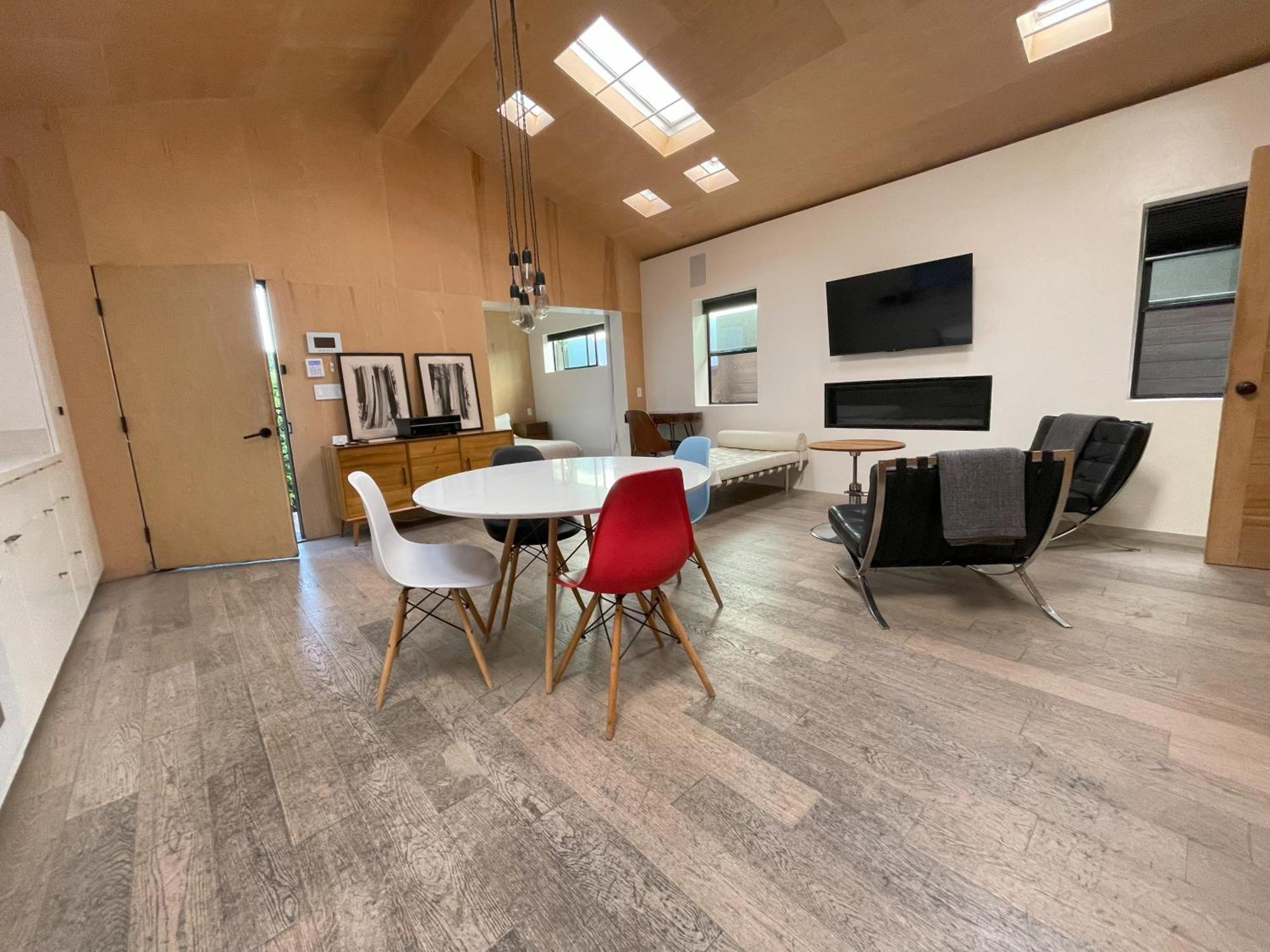 Venice Beach Bungalow By Artspace Locations ロサンゼルス エクステリア 写真